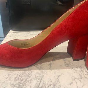 Marc Fisher Zala Pumps in red